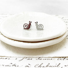 Load image into Gallery viewer, Stainless Steel Snail Studs