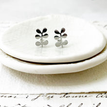 Load image into Gallery viewer, Stainless Steel Stem Studs i