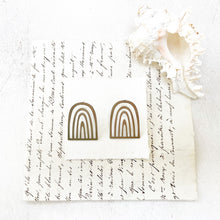 Load image into Gallery viewer, Abstract Shell Earrings