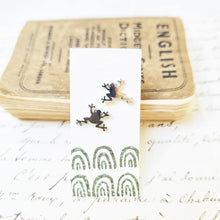 Load image into Gallery viewer, Bold frog stud earrings in a bottle - Zamsoe