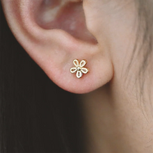 Load image into Gallery viewer, Gold flower stud earrings in a bottle - Zamsoe
