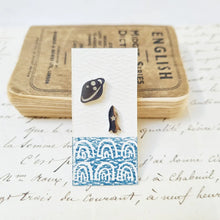 Load image into Gallery viewer, Space rocket and planet stud earrings in a bottle - Zamsoe