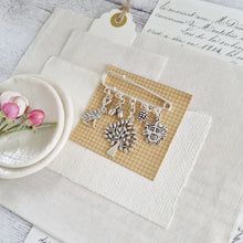 Load image into Gallery viewer, Woodland Swirl Pin Brooch - Zamsoe