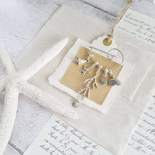 Load image into Gallery viewer, Beachcombing Swirl Pin Brooch - 65 - Zamsoe