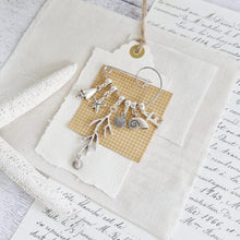 Load image into Gallery viewer, Beachcombing Swirl Pin Brooch - 65 - Zamsoe