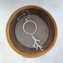 Load image into Gallery viewer, Abstract Circle and Coral Swirl Pin Brooch - 4 - Zamsoe