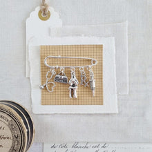 Load image into Gallery viewer, Doctor Brooch - 116 - Zamsoe