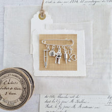 Load image into Gallery viewer, Physiotherapist Brooch - Zamsoe