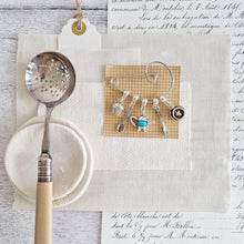 Load image into Gallery viewer, Posh Afternoon Tea Brooch - Zamsoe