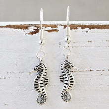 Load image into Gallery viewer, Seahorse Earrings - Zamsoe