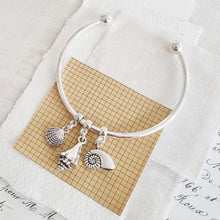 Load image into Gallery viewer, Seashell Silver Plated Charm Bracelet Zamsoe Bracelets
