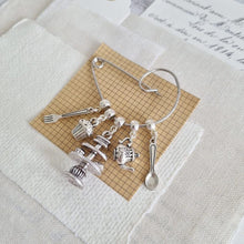 Load image into Gallery viewer, Tea And Cake Rule The World Brooch - Zamsoe