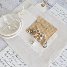 Load image into Gallery viewer, Wine Lover Brooch - Zamsoe