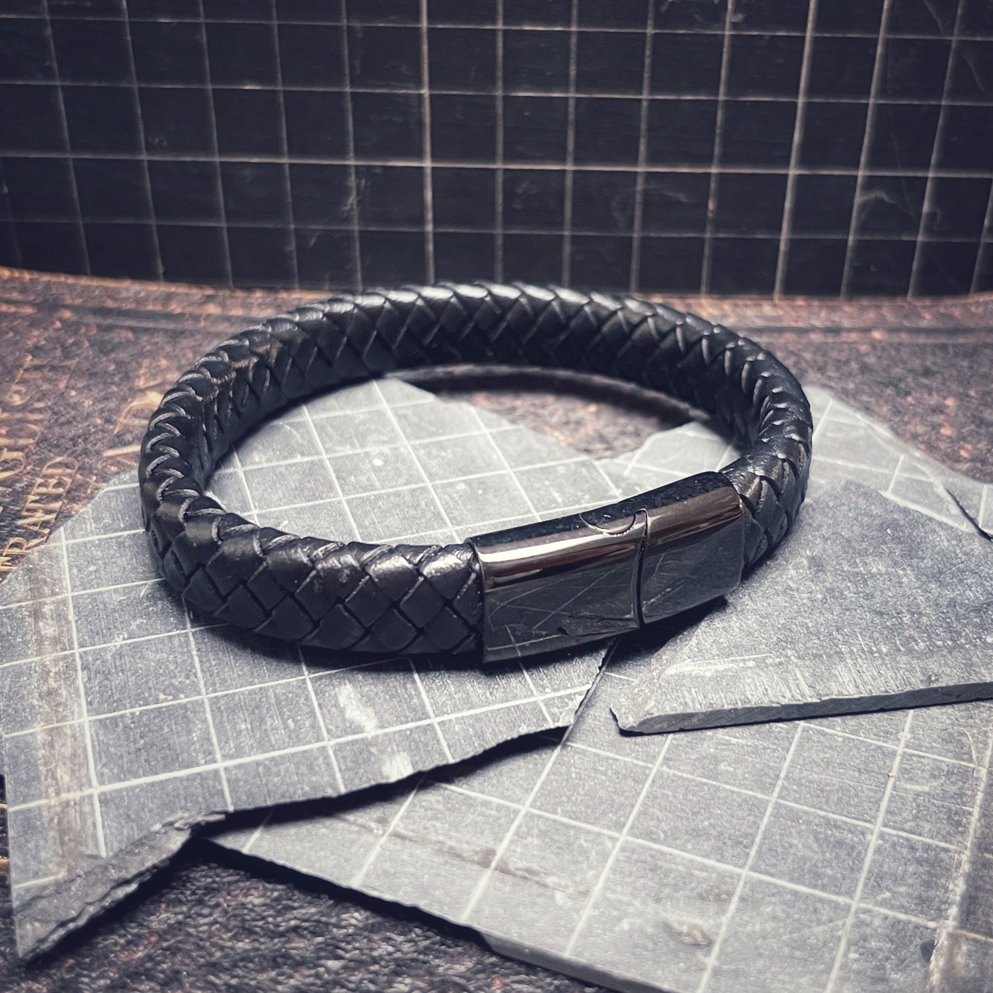 Modern Men’s Black Leather Wristband