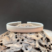 Load image into Gallery viewer, Vertical Stripes Stainless Steel Open Bracelet
