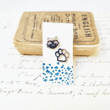 Load image into Gallery viewer, Cute cat and paw stud earrings in a bottle
