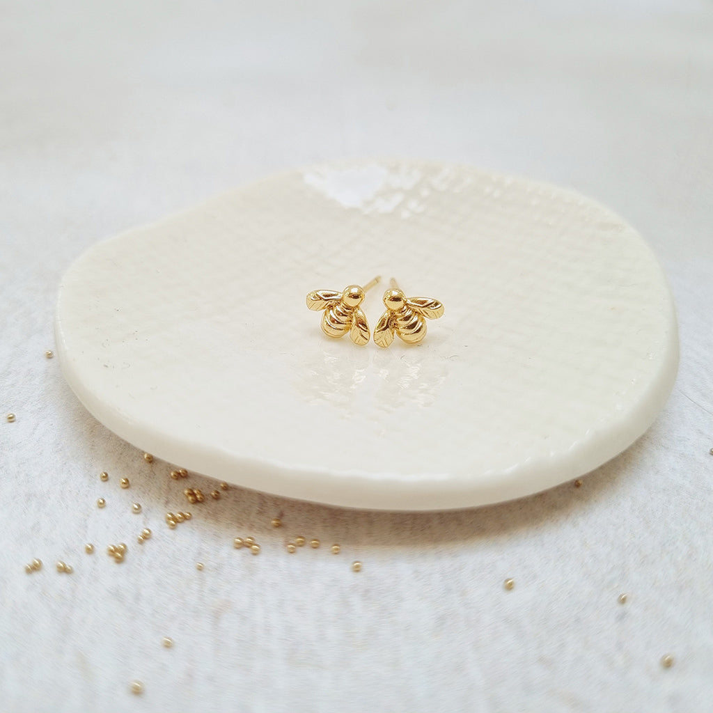 Gold bee stud earrings in a bottle - Zamsoe