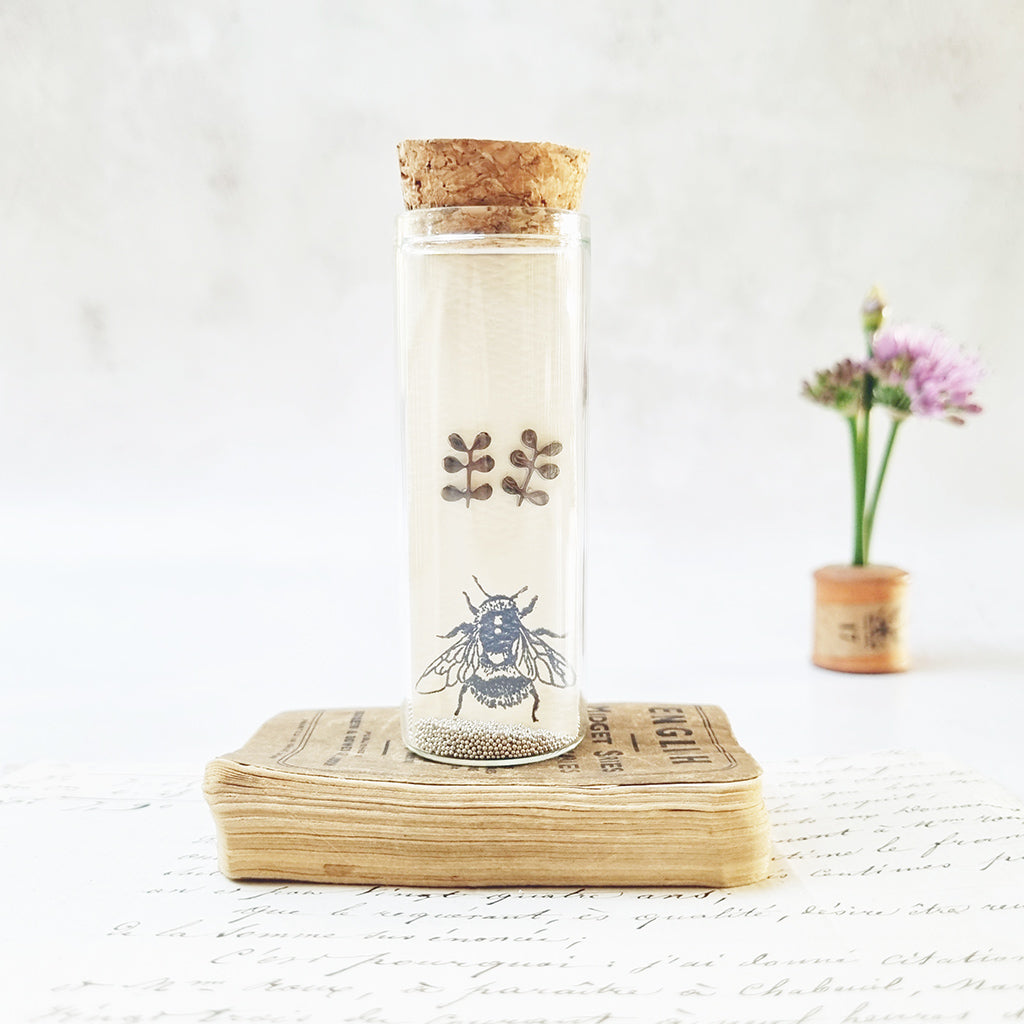 Contemporary stem stud earrings in a bottle - style 2 - Zamsoe