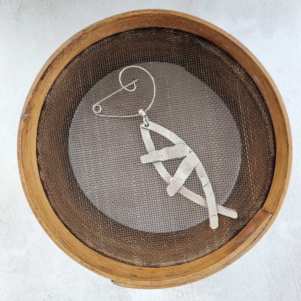 Abstract Fish Silver Plated Swirl Pin Brooch - 12 - Zamsoe