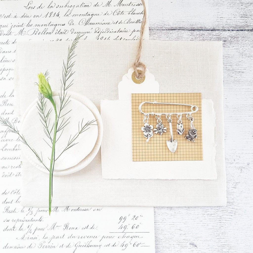 Cottage Garden Brooch - 109 - Zamsoe