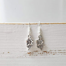 Load image into Gallery viewer, Flower earrings Zamsoe Earrings
