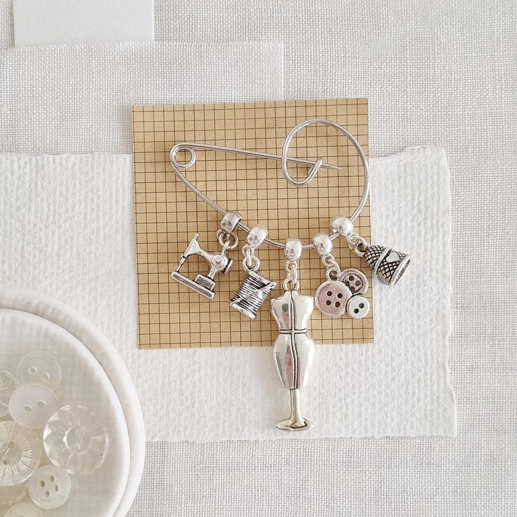 Sewing Mends The Soul Swirl Brooch - Zamsoe